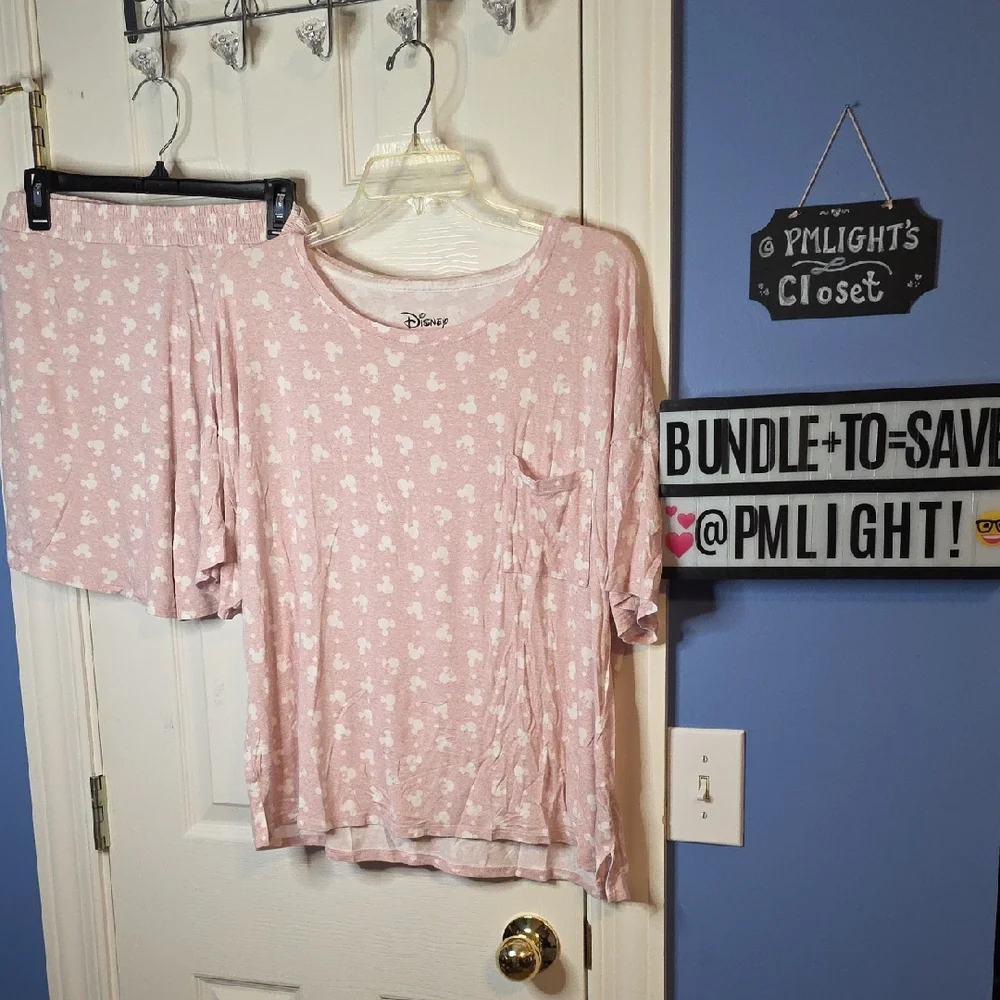 Disney Light Pink Sleepwear Short Sleeve Top Shorts XL Dots Pajamas - Picture 1 of 5